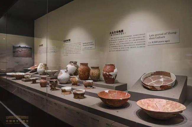 参加中国国家博物馆“浙江上山文物考古特展”.jpg